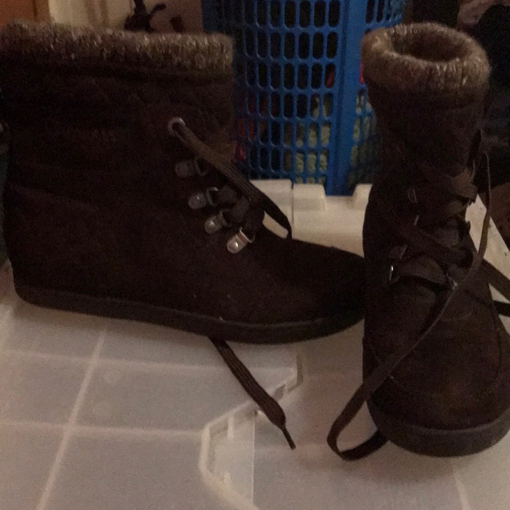 GByGuess Brown Boots